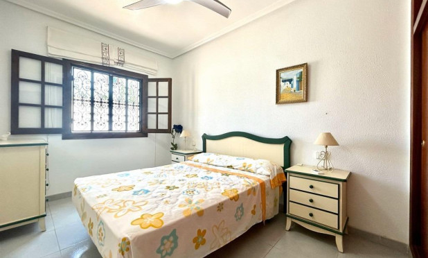 Revente - Villa - Orihuela Costa - La Zenia