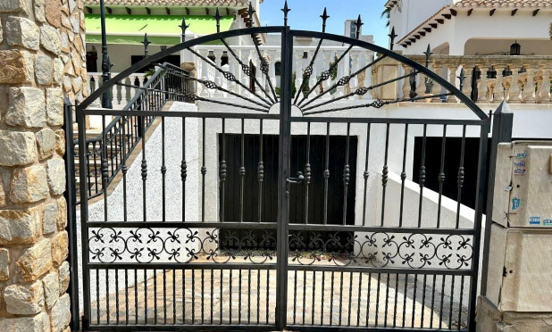 Revente - Villa - Orihuela Costa - La Zenia