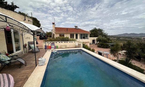 Wiederverkauf - Villa - Sax