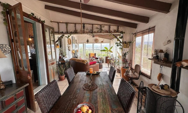 Wiederverkauf - Villa - Sax