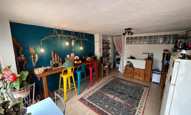 Wiederverkauf - Villa - Sax