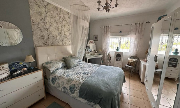 Wiederverkauf - Villa - Sax