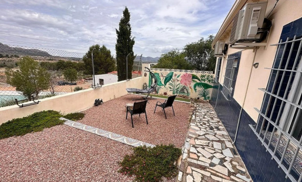 Wiederverkauf - Villa - Sax