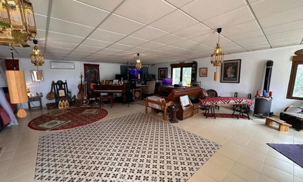 Wiederverkauf - Villa - Sax