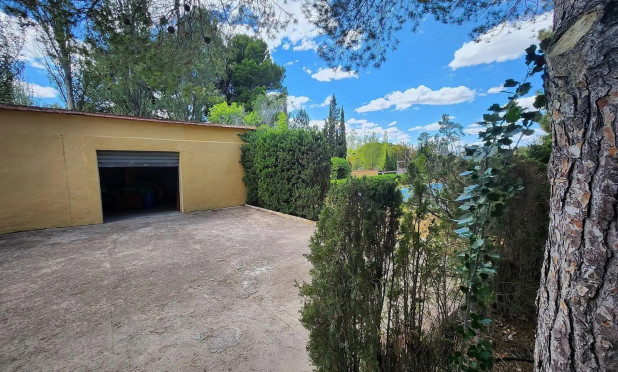 Reventa - Villa - Sax