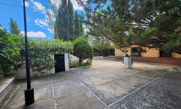 Reventa - Villa - Sax