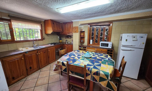 Reventa - Villa - Sax