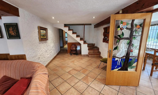 Reventa - Villa - Sax