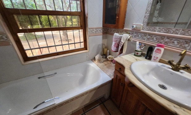 Reventa - Villa - Sax