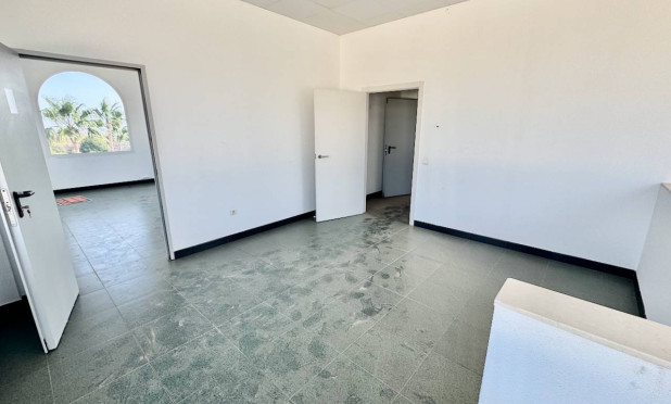 Wiederverkauf - Kommerziell - La Finca Golf