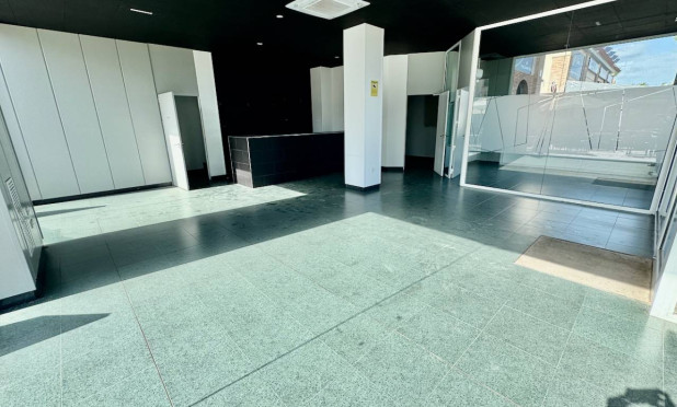 Wiederverkauf - Kommerziell - La Finca Golf