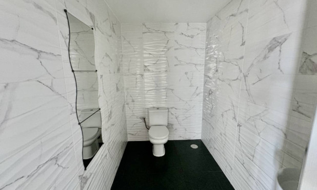 Wiederverkauf - Kommerziell - La Finca Golf