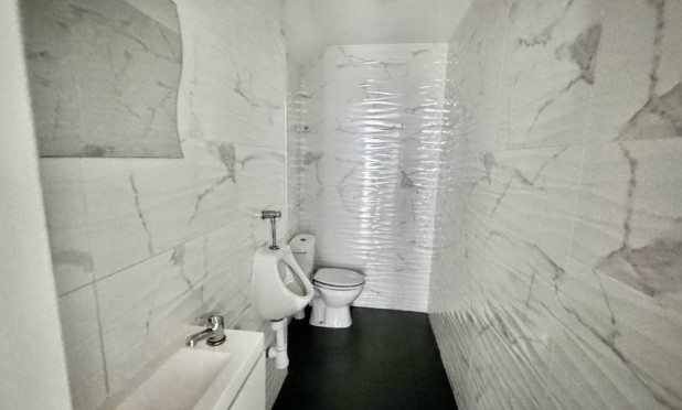 Wiederverkauf - Kommerziell - La Finca Golf