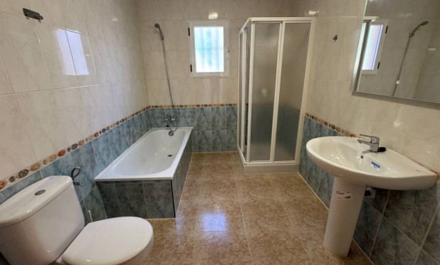 Resale - Villa - Algorfa - Montemar