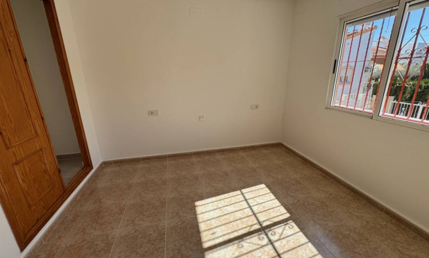 Resale - Villa - Algorfa - Montemar