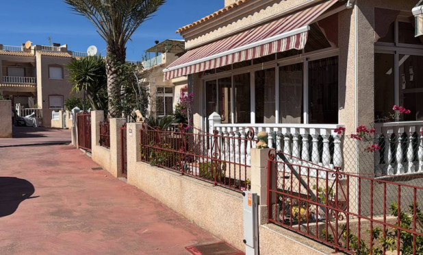 Resale - Villa - Algorfa - Montemar