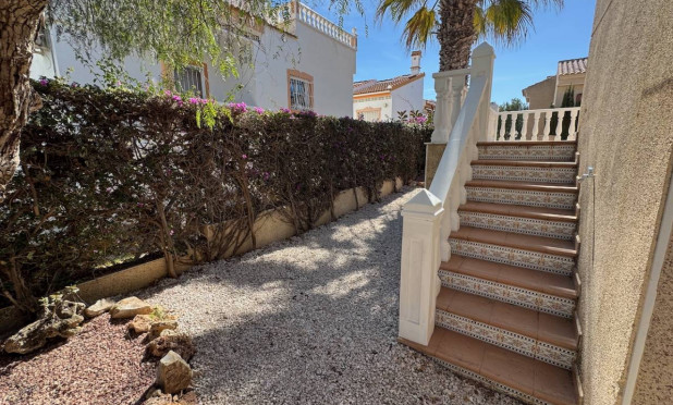 Resale - Villa - Algorfa - Montemar