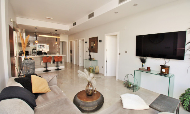 Resale - Villa - Villamartín