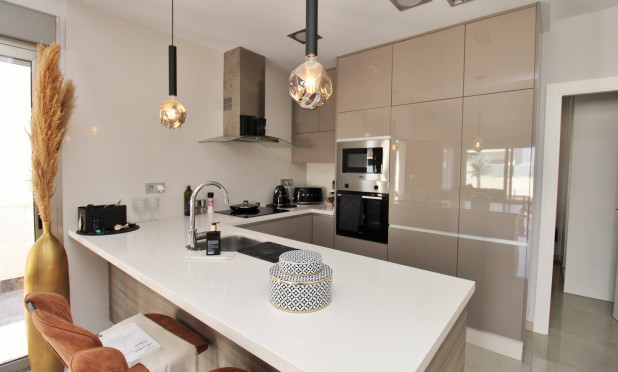 Resale - Villa - Villamartín