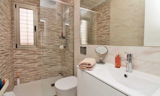 Resale - Villa - Villamartín