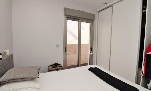 Resale - Villa - Villamartín