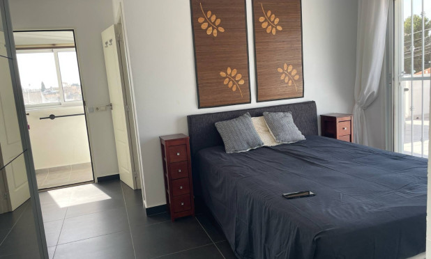 Resale - Villa - Torrevieja - San luis