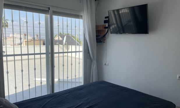 Resale - Villa - Torrevieja - San luis