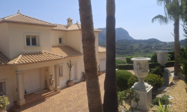 Herverkoop - Villa - Pedreguer