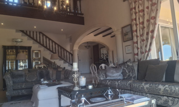 Herverkoop - Villa - Pedreguer