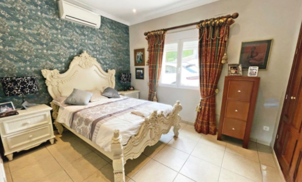 Herverkoop - Villa - Pedreguer