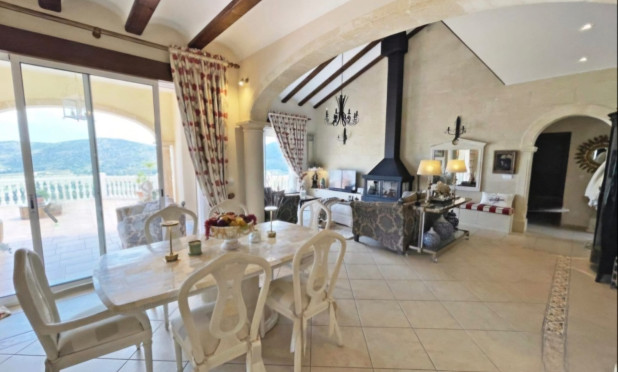 Herverkoop - Villa - Pedreguer