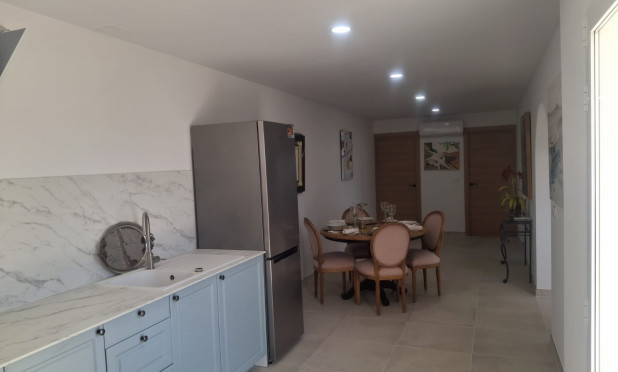 Herverkoop - Villa - Pedreguer