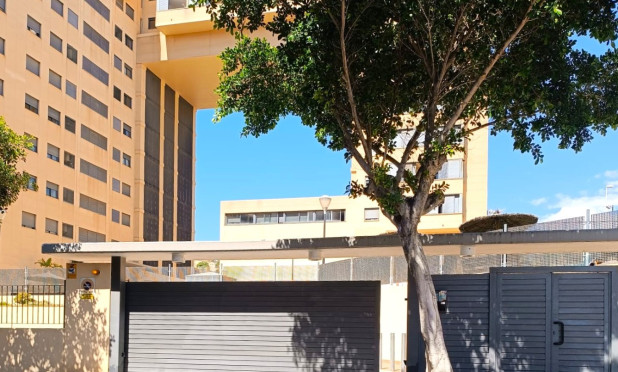 Resale - Parking - Villajoyosa - Cala de Villajoyosa