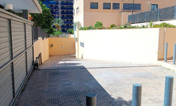 Resale - Parking - Villajoyosa - Cala de Villajoyosa