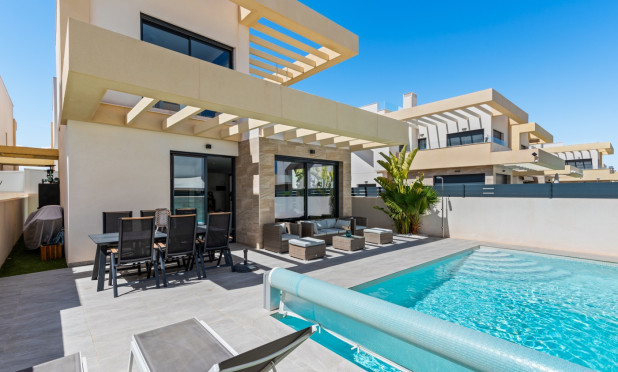 Resale - Villa - Los Montesinos - La Herada