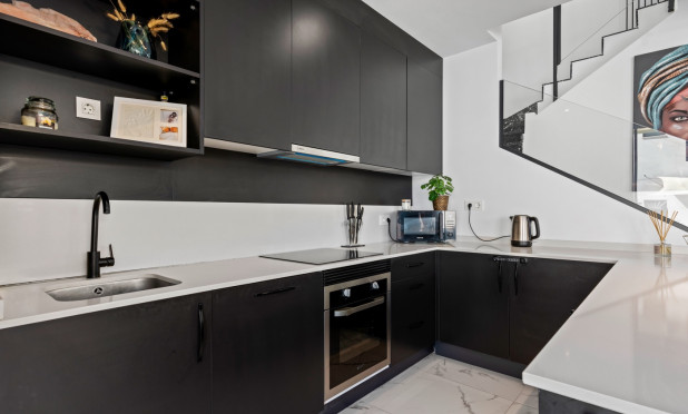 Resale - Villa - Los Montesinos - La Herada