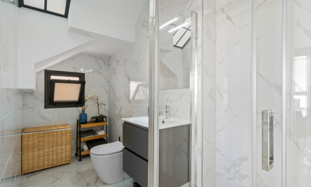 Resale - Villa - Los Montesinos - La Herada