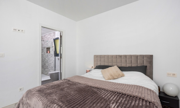 Resale - Villa - Los Montesinos - La Herada