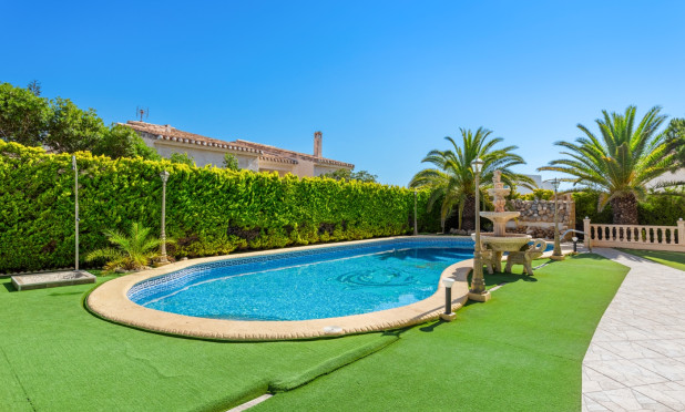 Resale - Villa - Orihuela Costa - Playa Flamenca