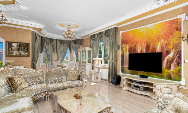 Resale - Villa - Orihuela Costa - Playa Flamenca