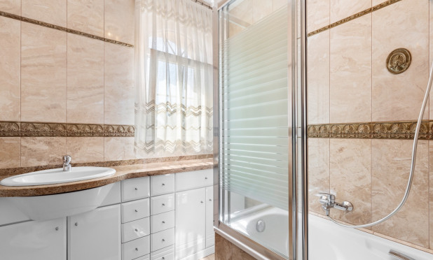 Resale - Villa - Orihuela Costa - Playa Flamenca