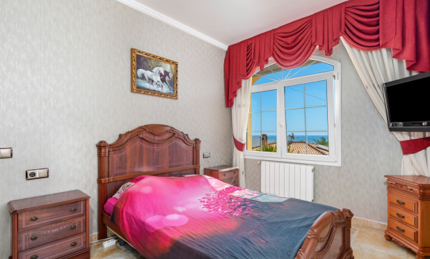 Resale - Villa - Orihuela Costa - Playa Flamenca