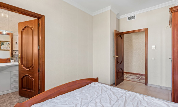 Resale - Villa - Orihuela Costa - Playa Flamenca