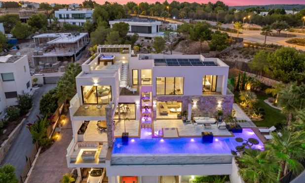 Resale - Villa - Las Colinas Golf Resort - Las Colinas Golf