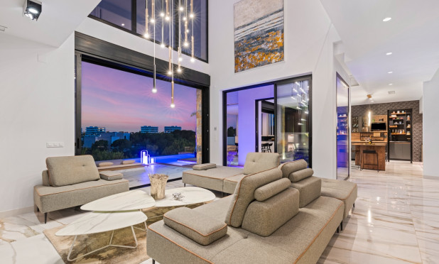 Resale - Villa - Las Colinas Golf Resort - Las Colinas Golf