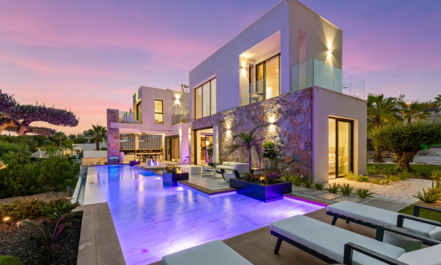 Resale - Villa - Las Colinas Golf Resort - Las Colinas Golf