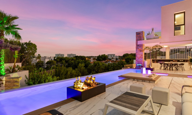 Resale - Villa - Las Colinas Golf Resort - Las Colinas Golf