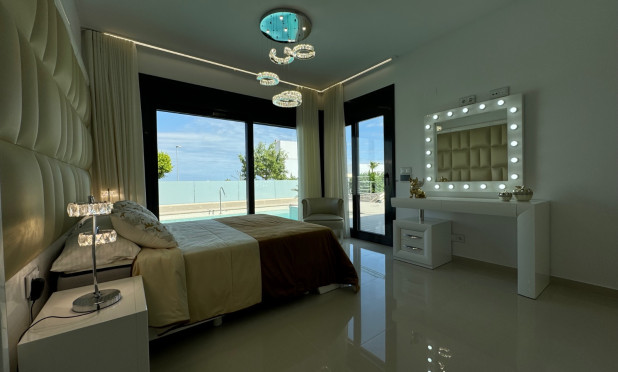 Wiederverkauf - Villa - San Miguel de Salinas