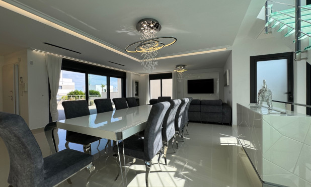 Wiederverkauf - Villa - San Miguel de Salinas