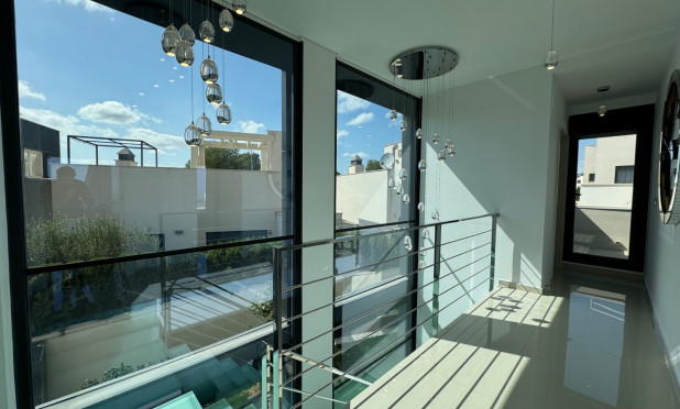 Wiederverkauf - Villa - San Miguel de Salinas